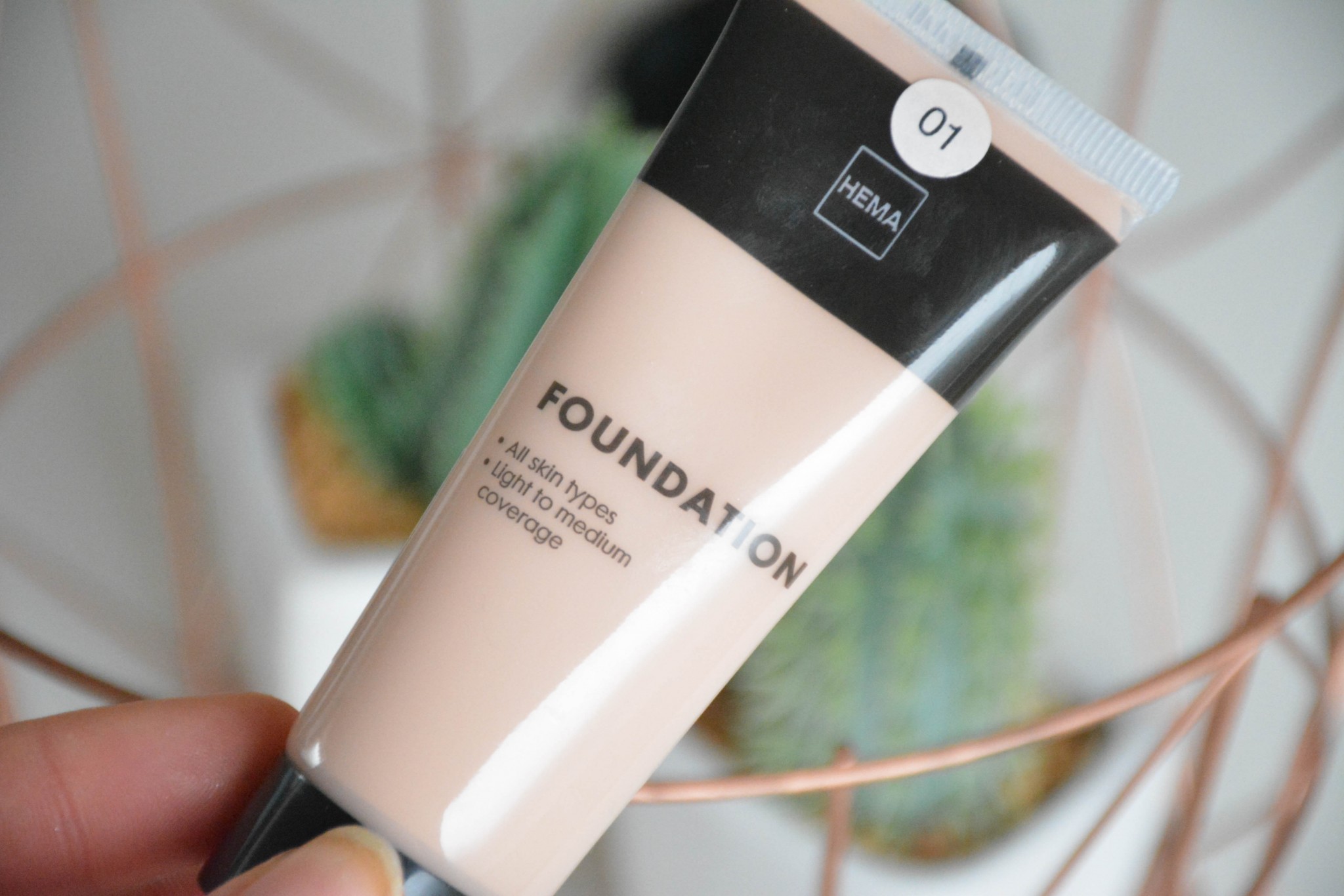 Hema fluid foundation